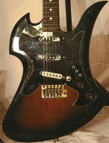 PG 854-8: BC RICH MOCKINGBIRD II SSS, BWB