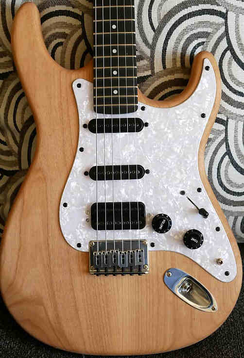 PG 818- 100: CARVIN BOLT HSS - WHITE PEARL