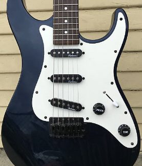 PG 12532 - 64: CHARVEL 1996 CHS-1 - SINGLE PLY WHITE
