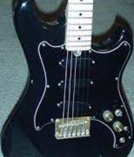 PG 8492 - 8: ELECTRA PHOENIX X-140 GUITAR - BWB