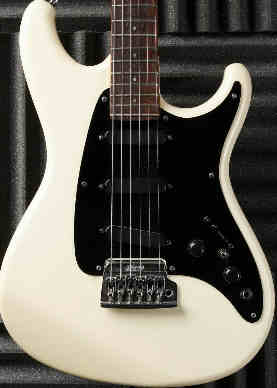 PG 13508 - 70: Ibanez 1986 Roadstar II SSS Single Ply Black