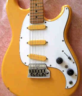 PG 13512 - 7: Ibanez 1983 Roadstar II RS-135 SSS WBW