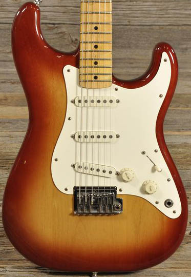 PG 96 - 121: FENDER 1983 STRAT STANDARD "DAN SMITH", SINGLE PLY PARCHMENT