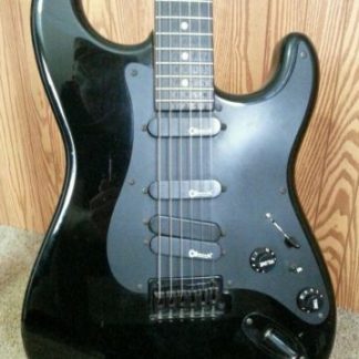 PG 40102 - 36: CHARVEL ST DELUXE - MATTE BLACK SINGLE PLY