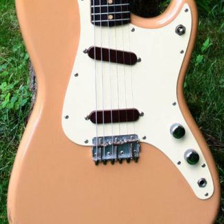 PG 1204 - 120: FENDER 1960 DUO SONIC, SINGLE PLY PARCHMENT