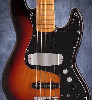PG 1415 - 8: Fender Marcus Miller Jazz Bass 5-String, BWB