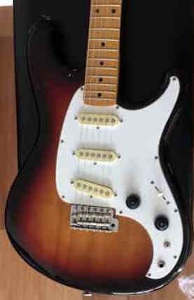PG 13530 - 7: Ibanez 1983 Roadstar II RS-205 WBW